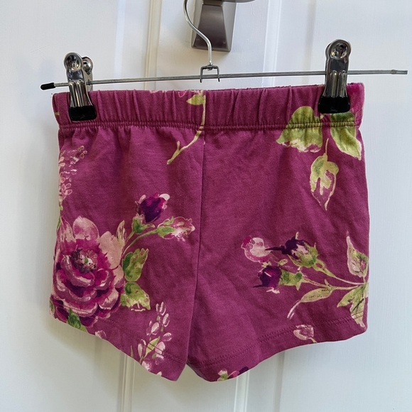 NWOT The Children’s Place 2T Purple & Green Girls Floral Soft Shorts - Picture 2 of 4